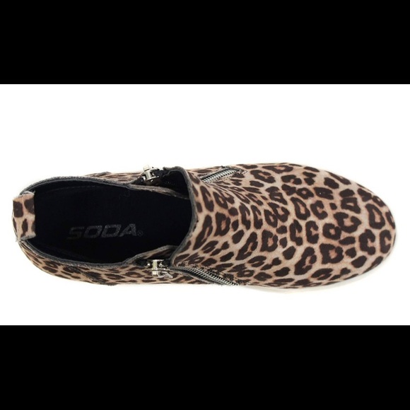 Cheetah Booties - Picture 3 of 4